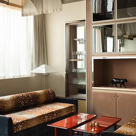Pied A Terre Oberkampf * Paris